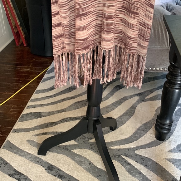 Max and Cleo Sweater Fringe wrap Dress - Picture 6 of 6